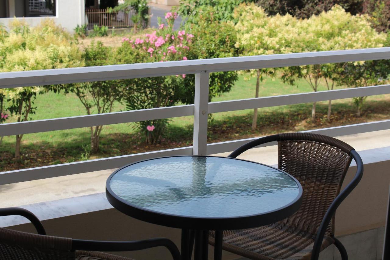 Atira Apart Hotel Olympiakí Aktí 外观 照片
