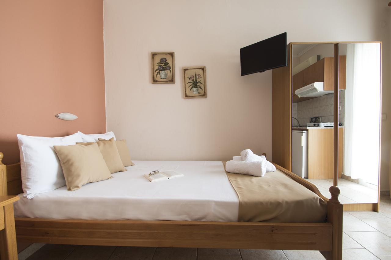 Atira Apart Hotel Olympiakí Aktí 外观 照片