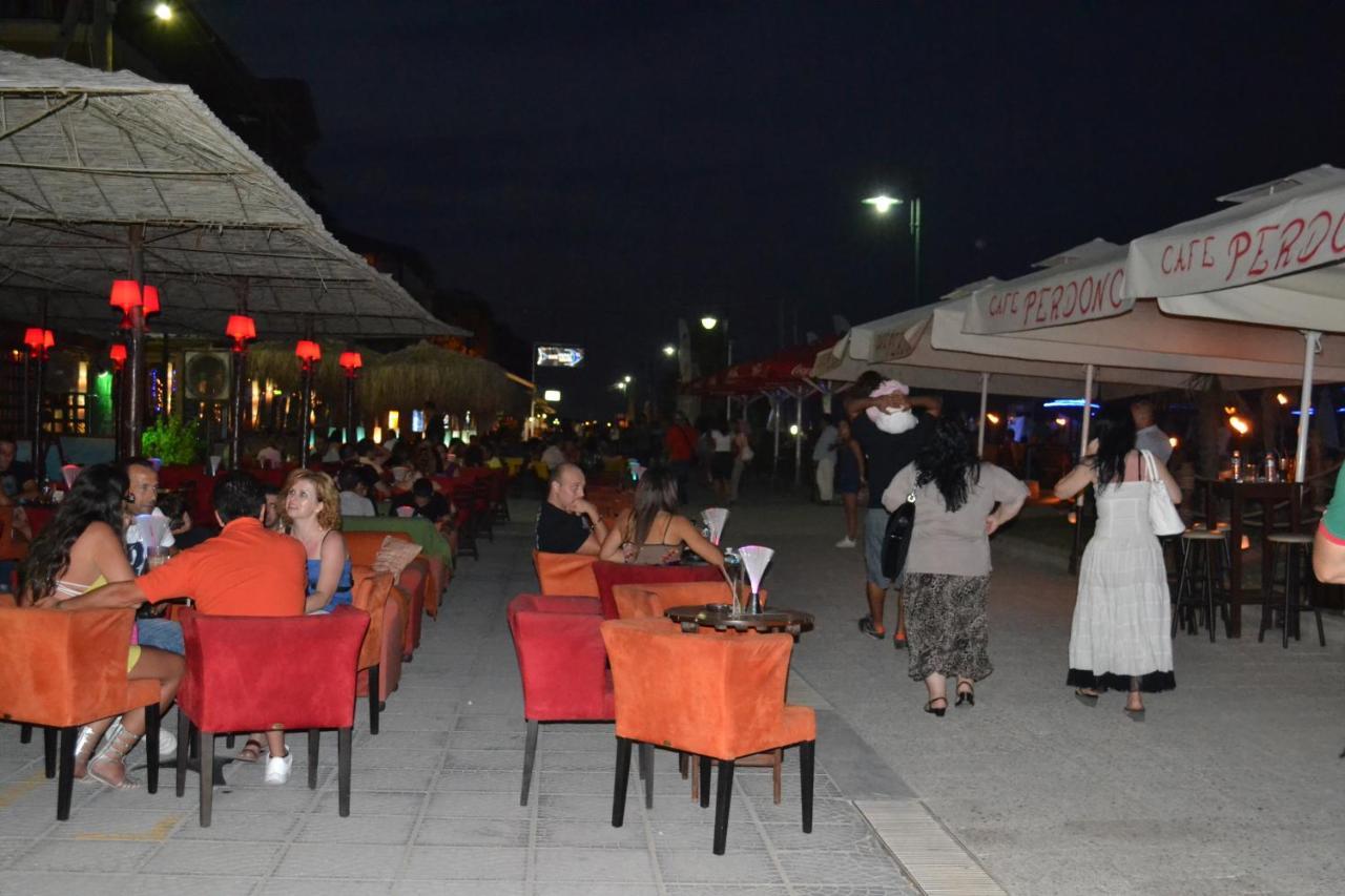 Atira Apart Hotel Olympiakí Aktí 外观 照片